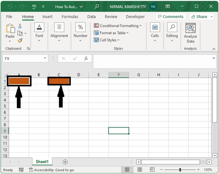 如何在Excel中把一个单元格的颜色自动链接到另一个单元格？