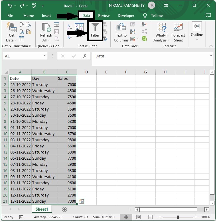 如何在Excel中复制包含特定值/文本的列的单元格？