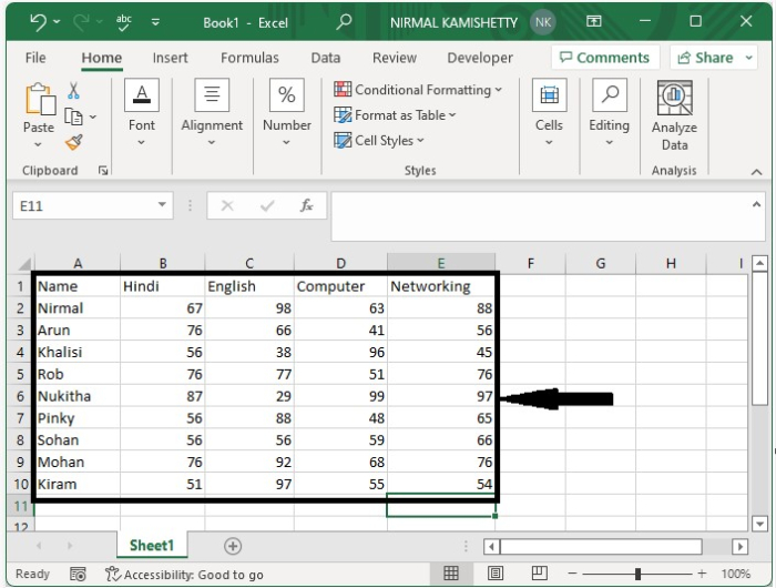 如何在Excel中自动刷新数据透视表？